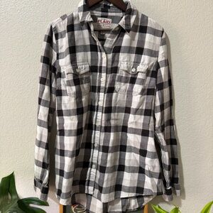 ✨4 for $15✨ Old Navy Black and White Plaid Shirt